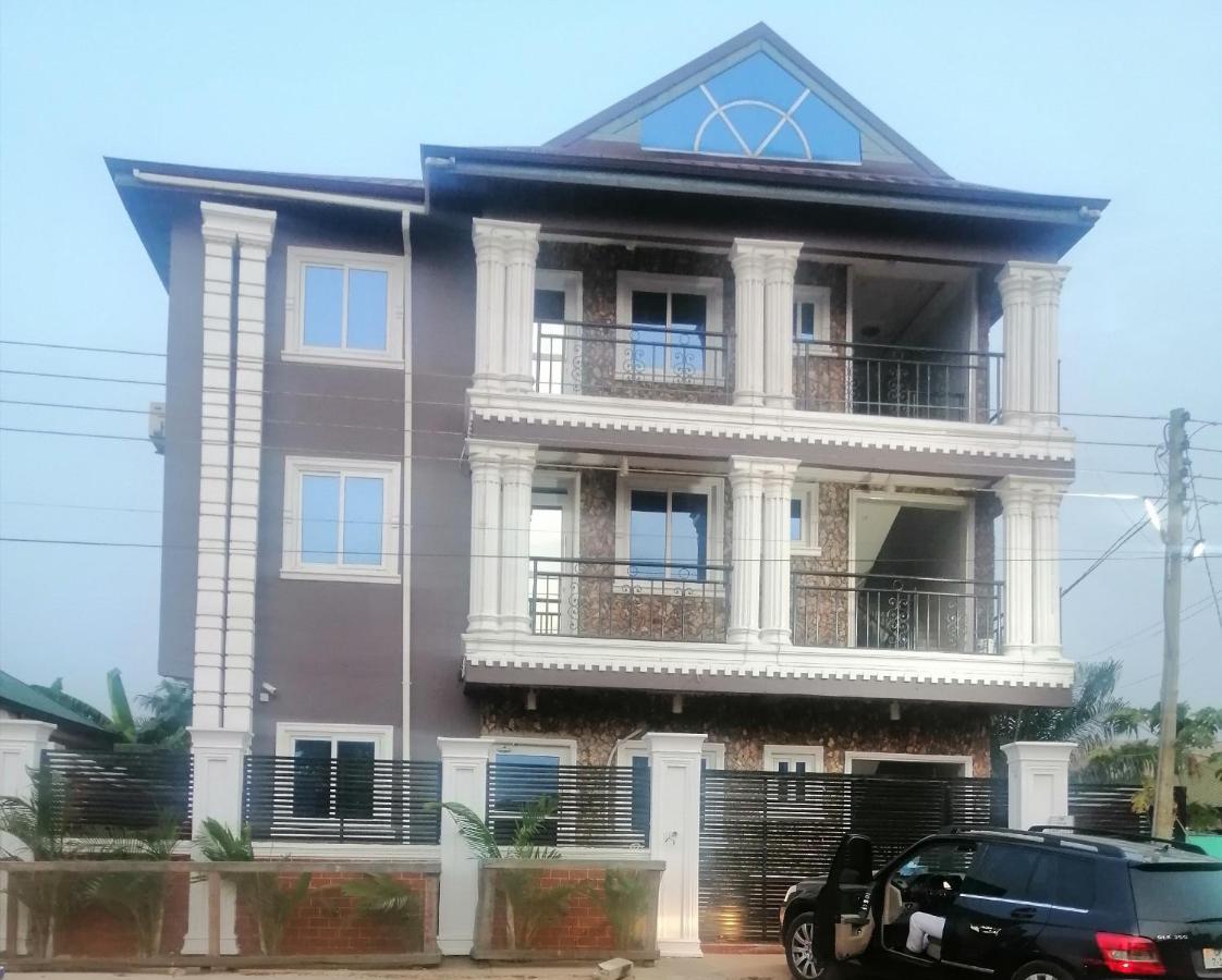 Terra Santa Lodgings 阿克拉 外观 照片